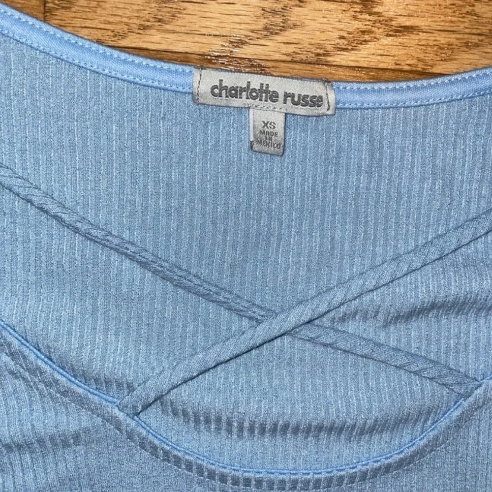 Charolette Russe Blue Crop Top With Lace Size Small - Picture 2 of 2